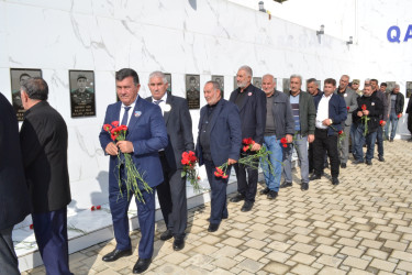 Vətən uğrunda həlak olanların xatirəsi ehtiramla yad edilib.