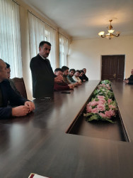 Yardımlı rayonunda Xocalı soyqırımının 31-ci ildönümünə həsr olunmuş dəyirmi masa keçirildi.